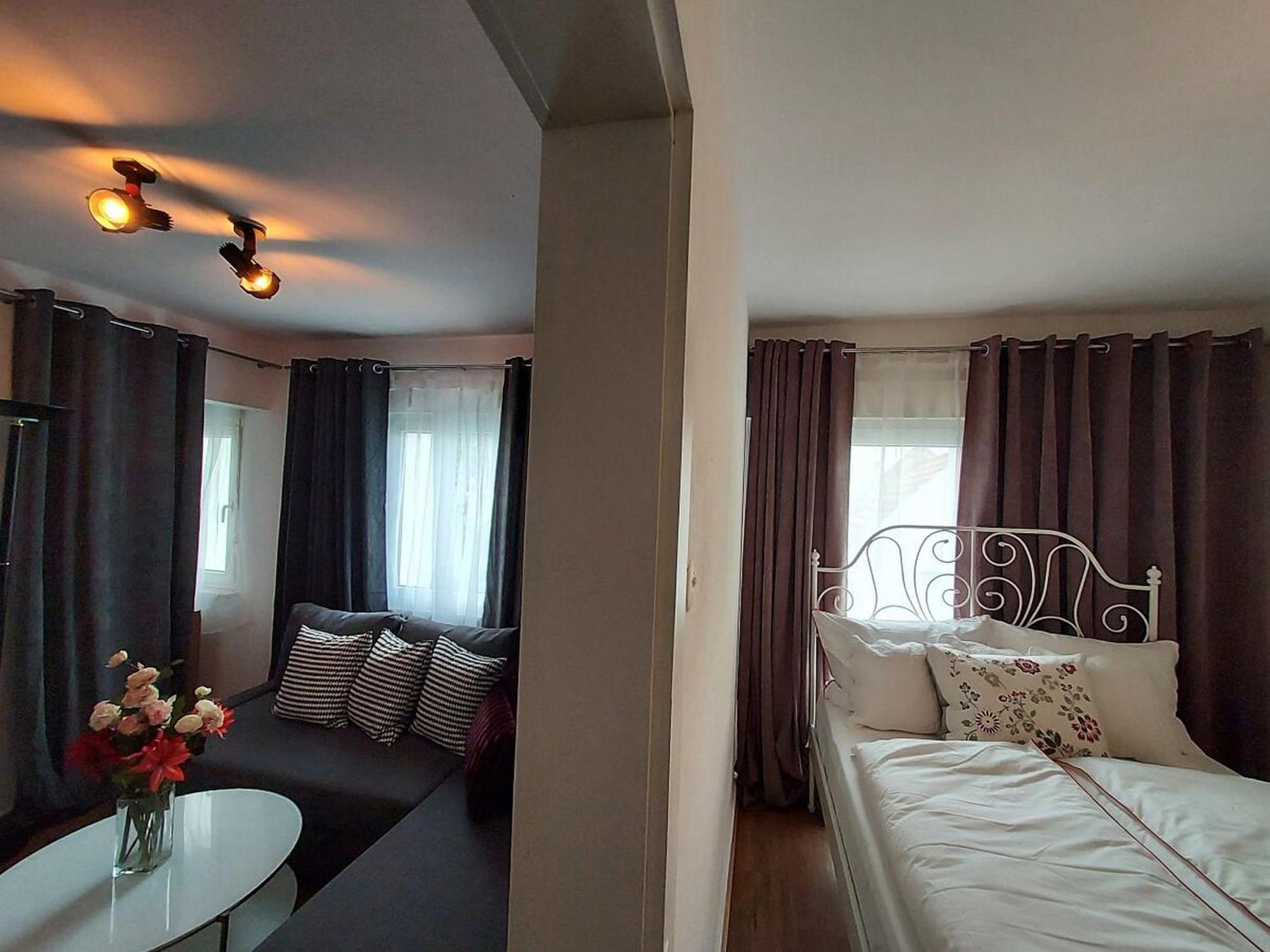 Apartmenthaus Schlosspark วอร์มส์ ภายนอก รูปภาพ