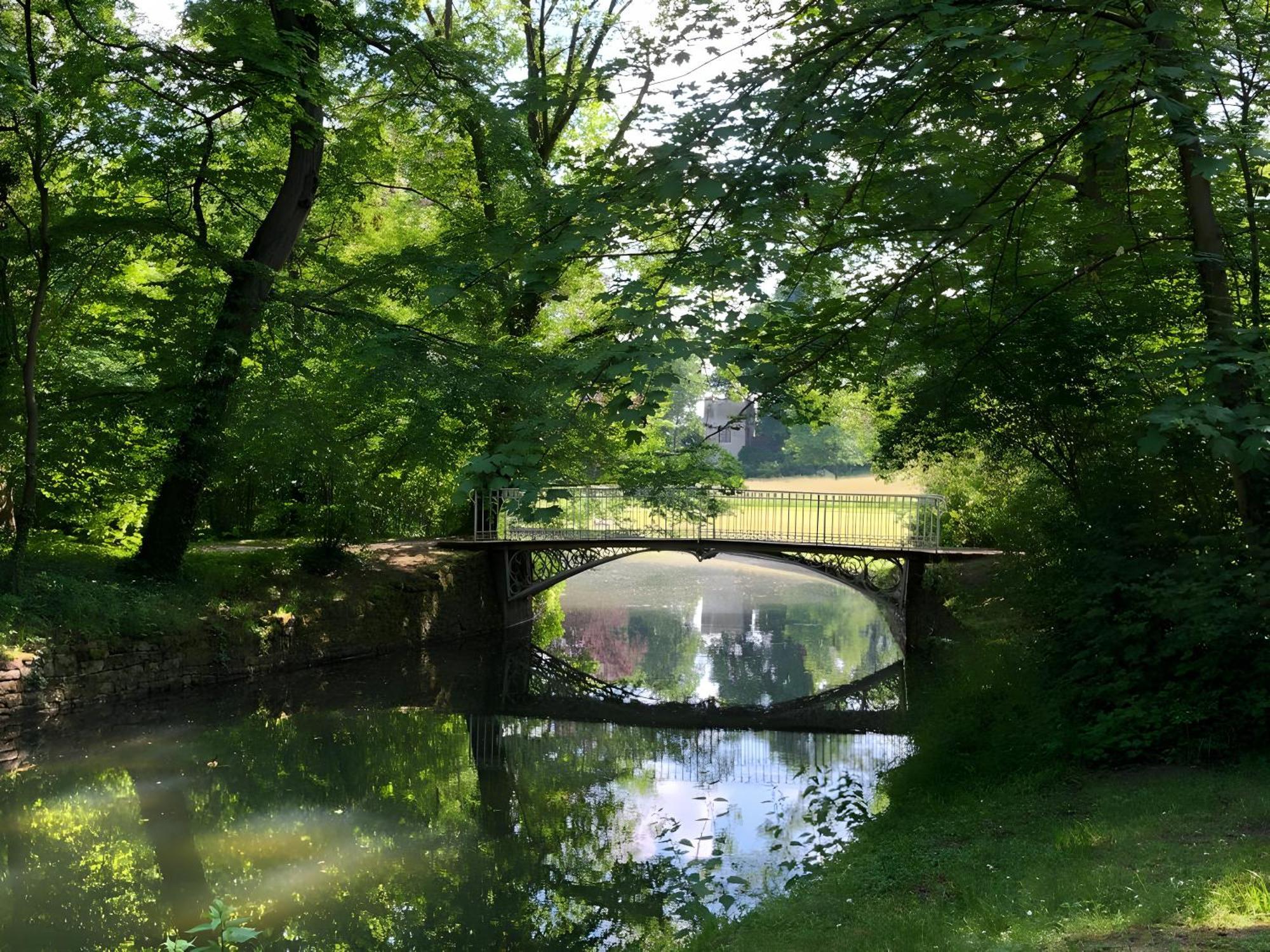Apartmenthaus Schlosspark วอร์มส์ ภายนอก รูปภาพ